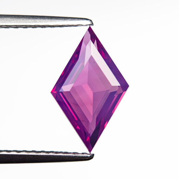 【新品未使用】Aging GZ cover Type1/SAPPHIRE 1.99ct 11.88x7.25x3.53mm Lozenge Step Cut Sapphire 26409-01