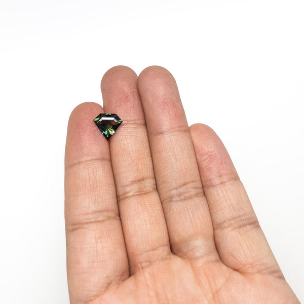 2.84ct 9.76x10.81x4.72mm Shield Step Cut Sapphire 26727-01 - Gem