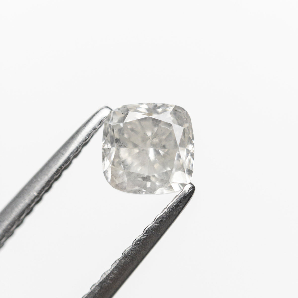 
            0.88ct 5.00x4.98x3.88mm Cushion Brilliant 19626-27