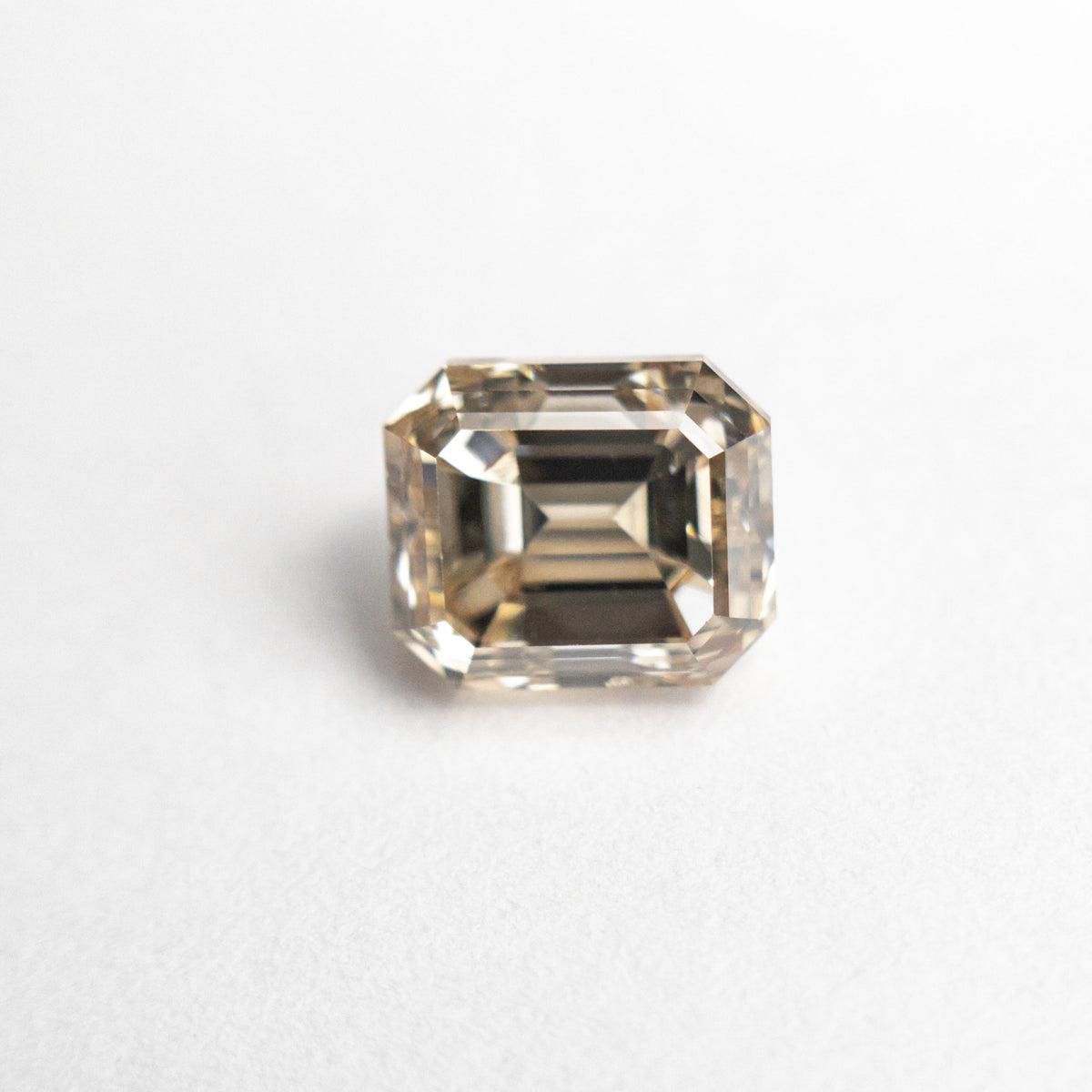 
            1.30ct 6.08x5.23x4.38mm SI1 C3 Cut Corner Rectangle Step Cut 19903-04