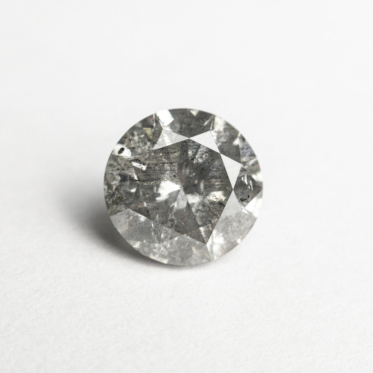 
            1.51ct 7.25x7.11x4.56mm Round Brilliant 19907-05