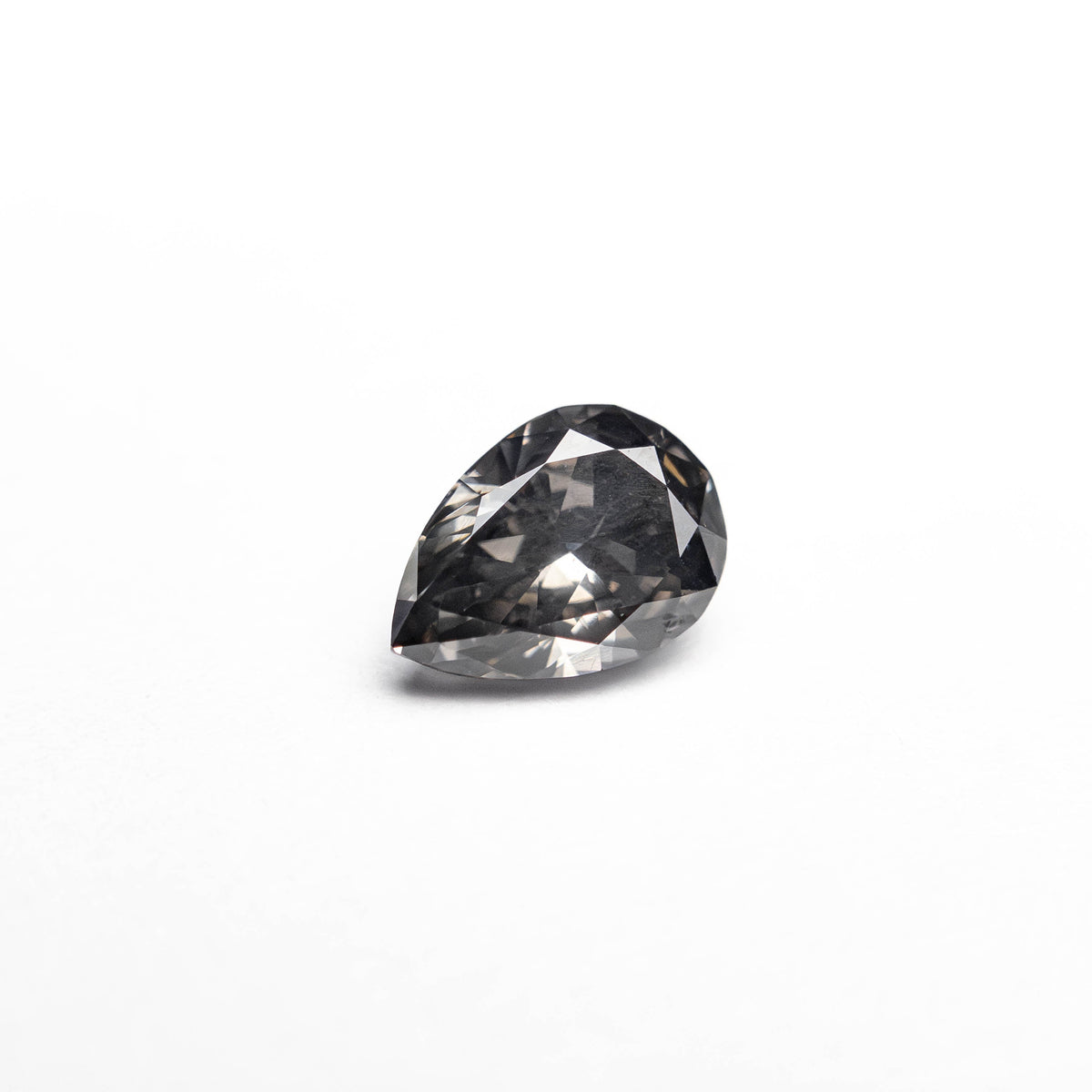 
            0.41ct 5.75x4.07x2.48mm Pear Brilliant 19923-50