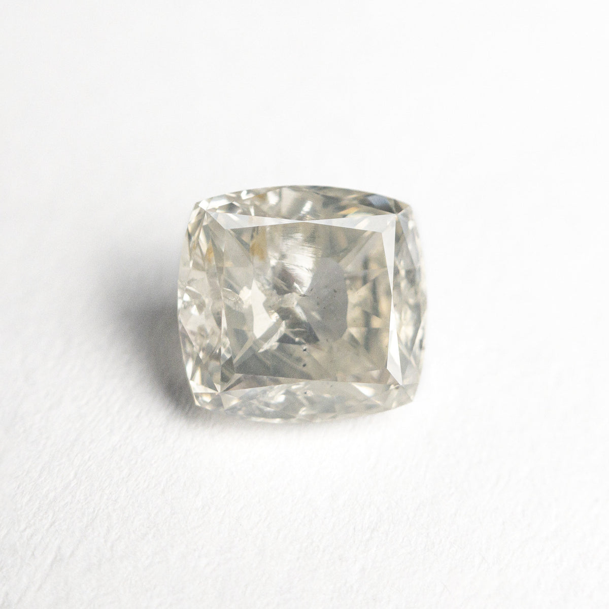 
            1.61ct 6.88x6.49x3.99mm Cushion Brilliant 20023-03