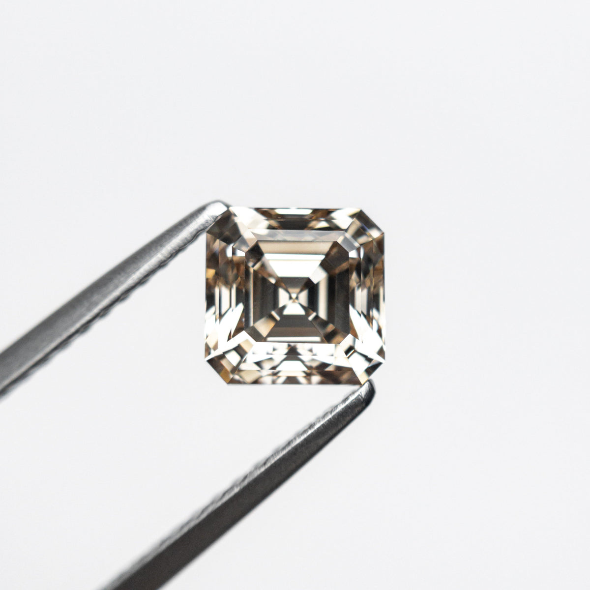 
            1.21ct 5.69x5.64x4.24mm VS1 C3 Cut Corner Square Step Cut 🇨🇦 21031-01