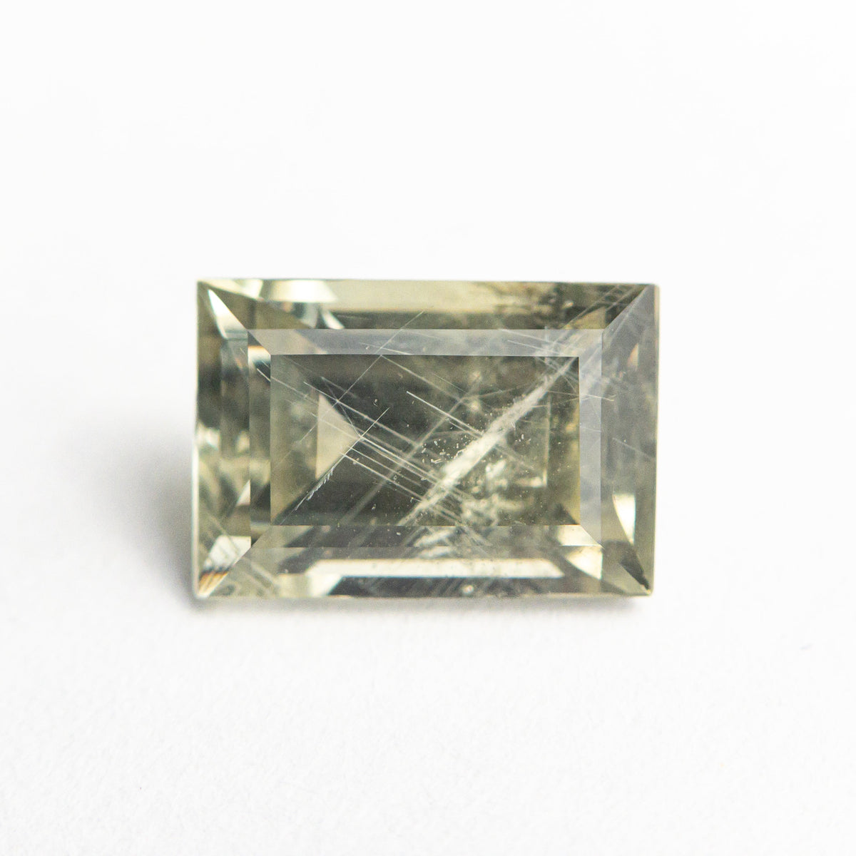 
            2.53ct 8.93x6.18x4.39mm Rectangle Step Cut Sapphire 21575-01