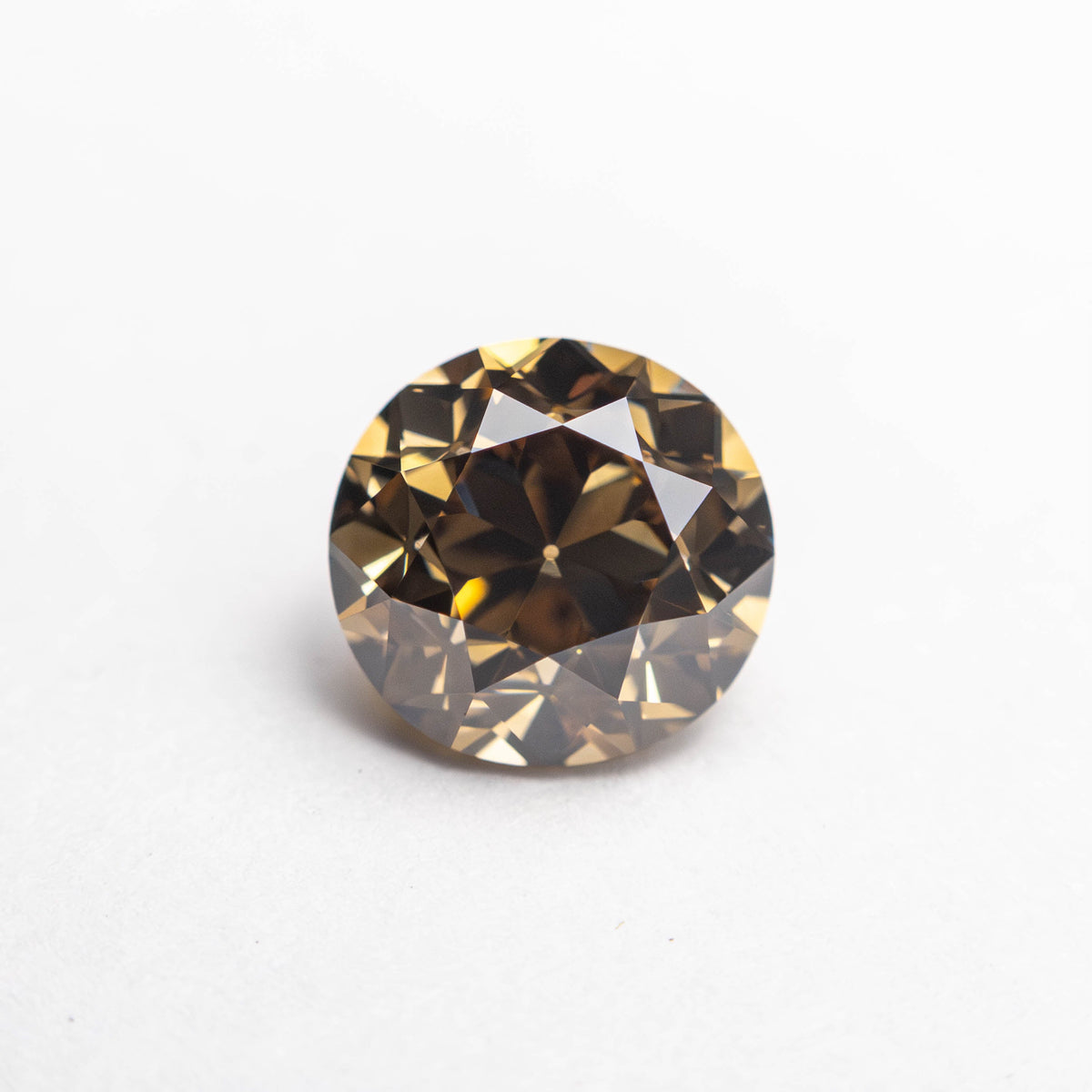 
            1.02ct 6.13x5.93x4.10mm VS1 C6 Round Brilliant 21798-01