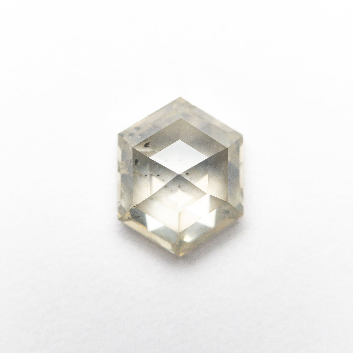 
            1.24ct 7.60x6.50x3.40mm Hexagon Double Cut 21879-04