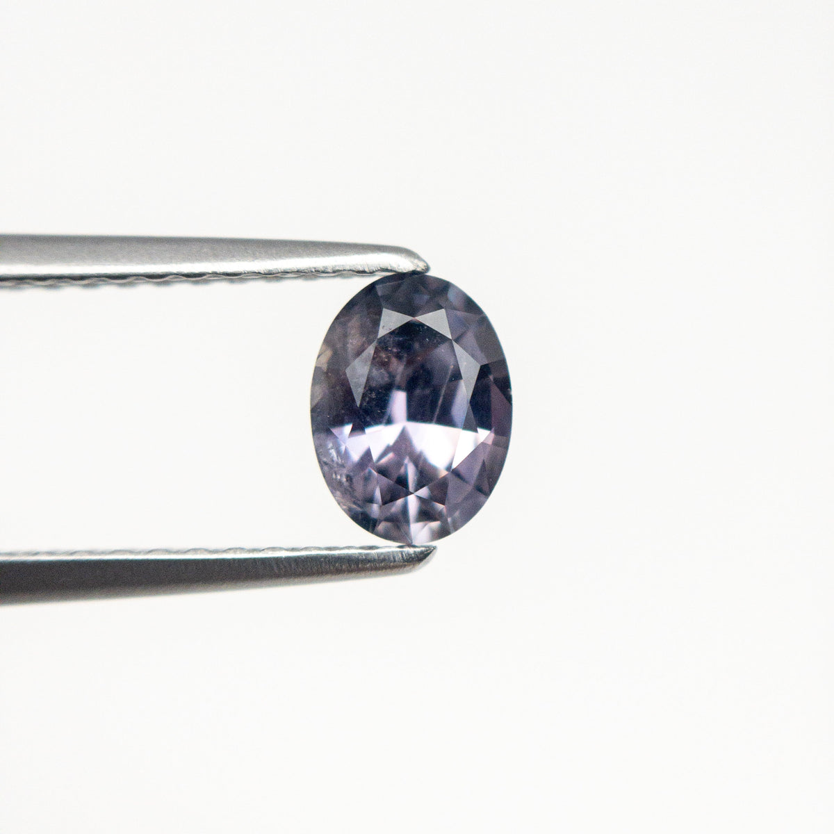 
            0.74ct 6.22x4.62x3.21mm Oval Brilliant Sapphire 22245-01