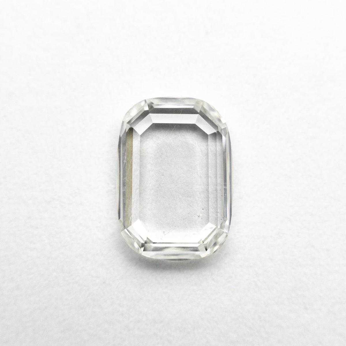 
            1.05ct 7.82x5.57x1.98mm I1 H Cushion Portrait Cut 22357-05