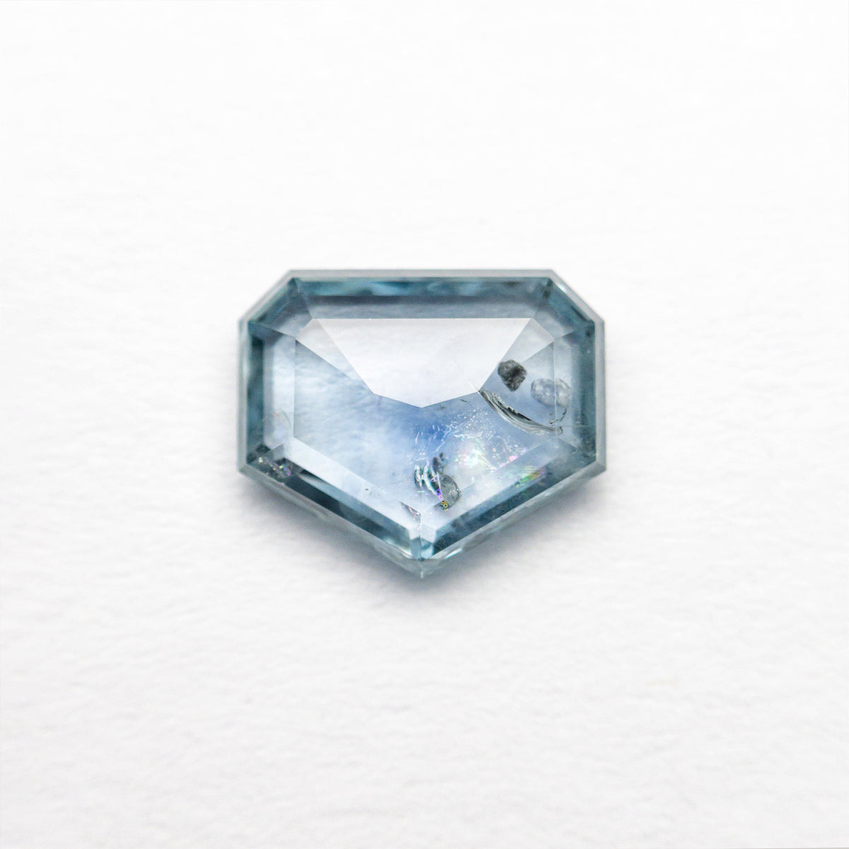 
            1.23ct 7.34x6.15x2.28mm Pentagon Rosecut Sapphire 22434-62