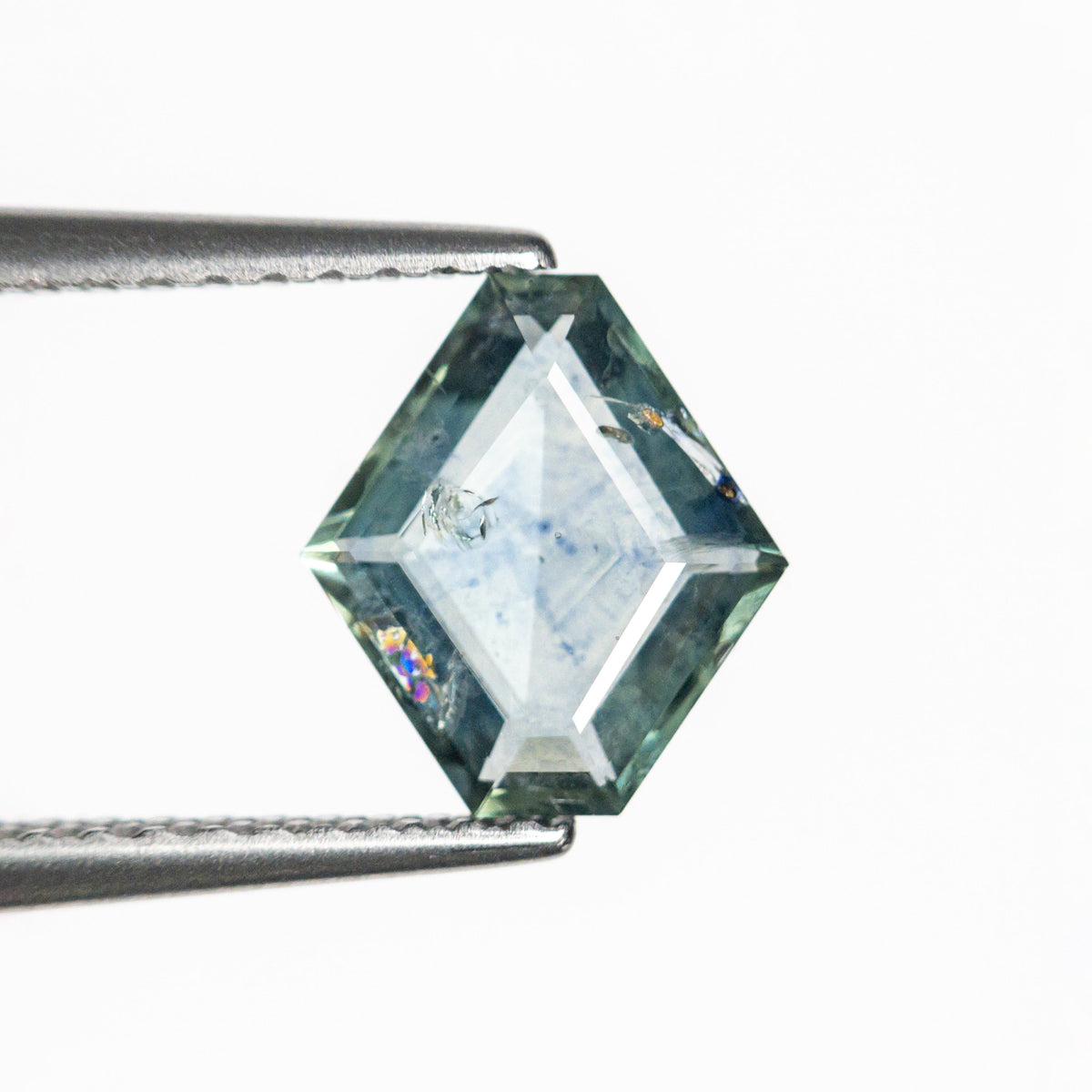 
            1.21ct 8.29x7.48x2.34mm Hexagon Double Cut Sapphire 22434-74