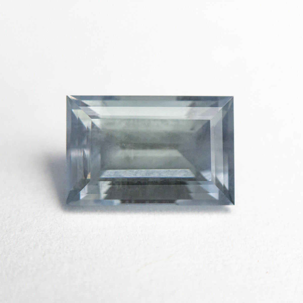 
            2.70ct 8.84x5.78x4.84mm Rectangle Step Cut Sapphire 22690-12