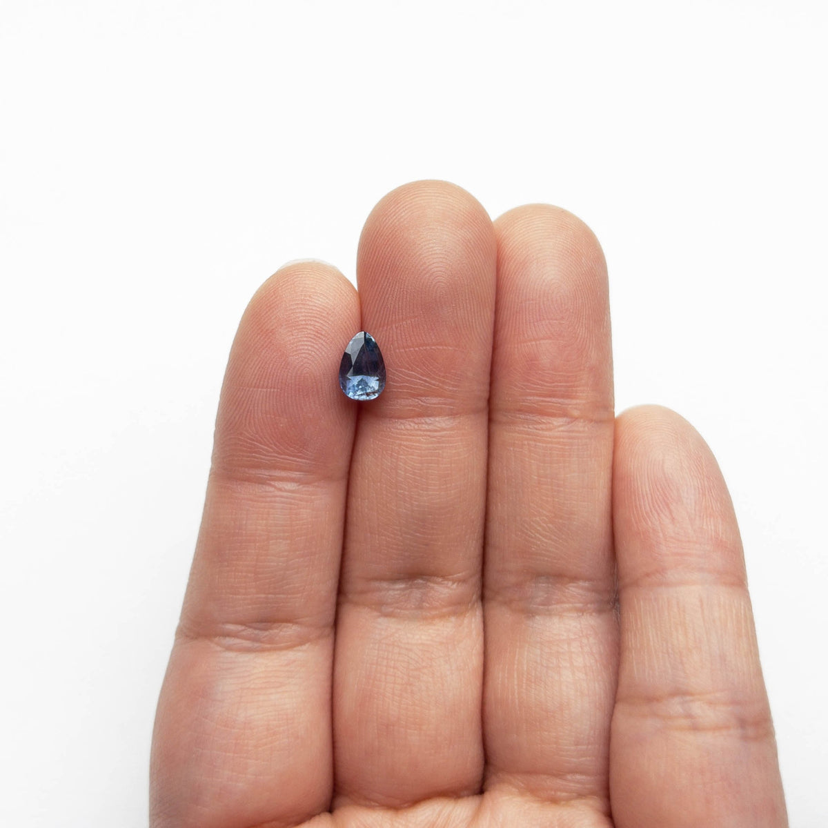 
            1.18ct 7.42x5.13x3.90mm Pear Brilliant Sapphire 23056-01