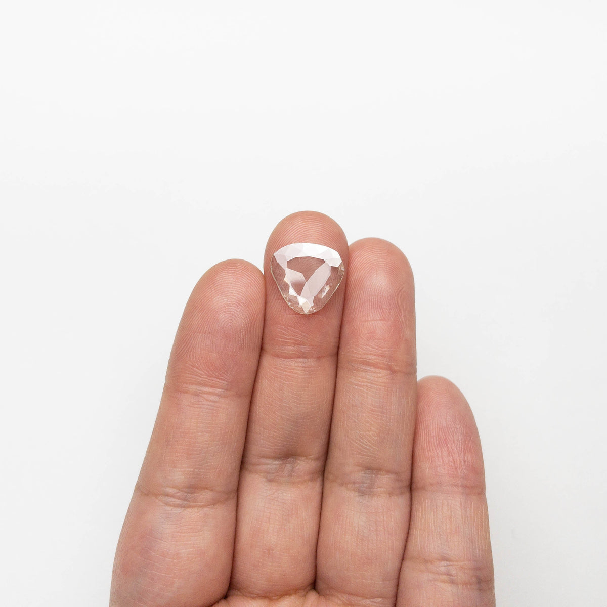 
            1.56ct 12.58x12.03x1.03mm SI1 O-P Antique Portrait Cut 23110-01