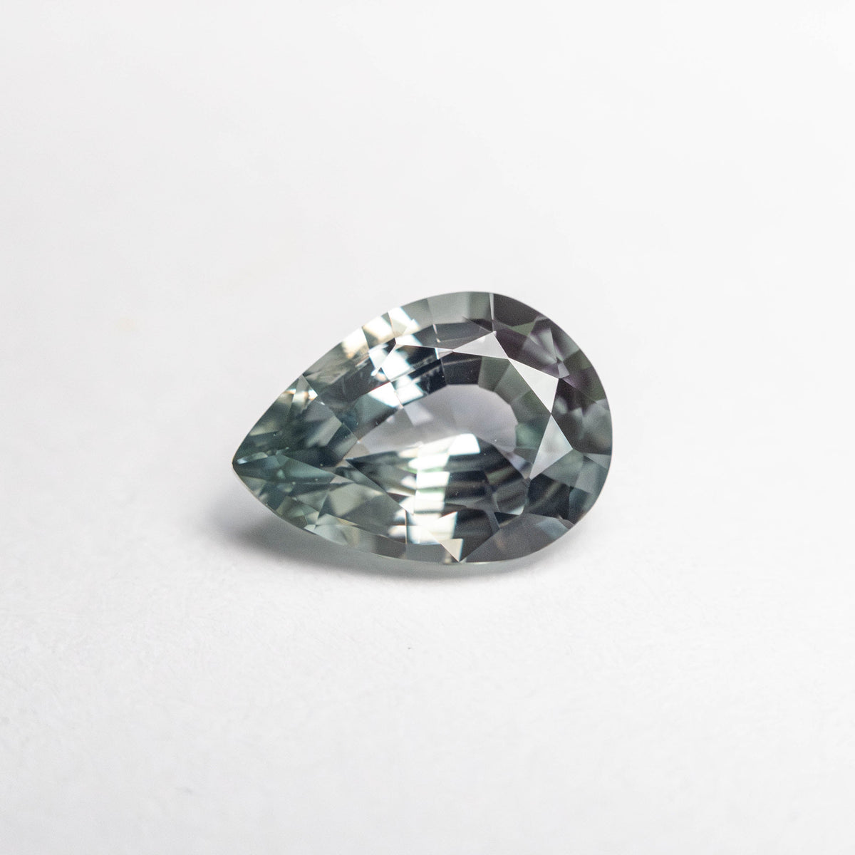 
            0.89ct 7.30x5.22x3.15mm Pear Brilliant Sapphire 23447-50