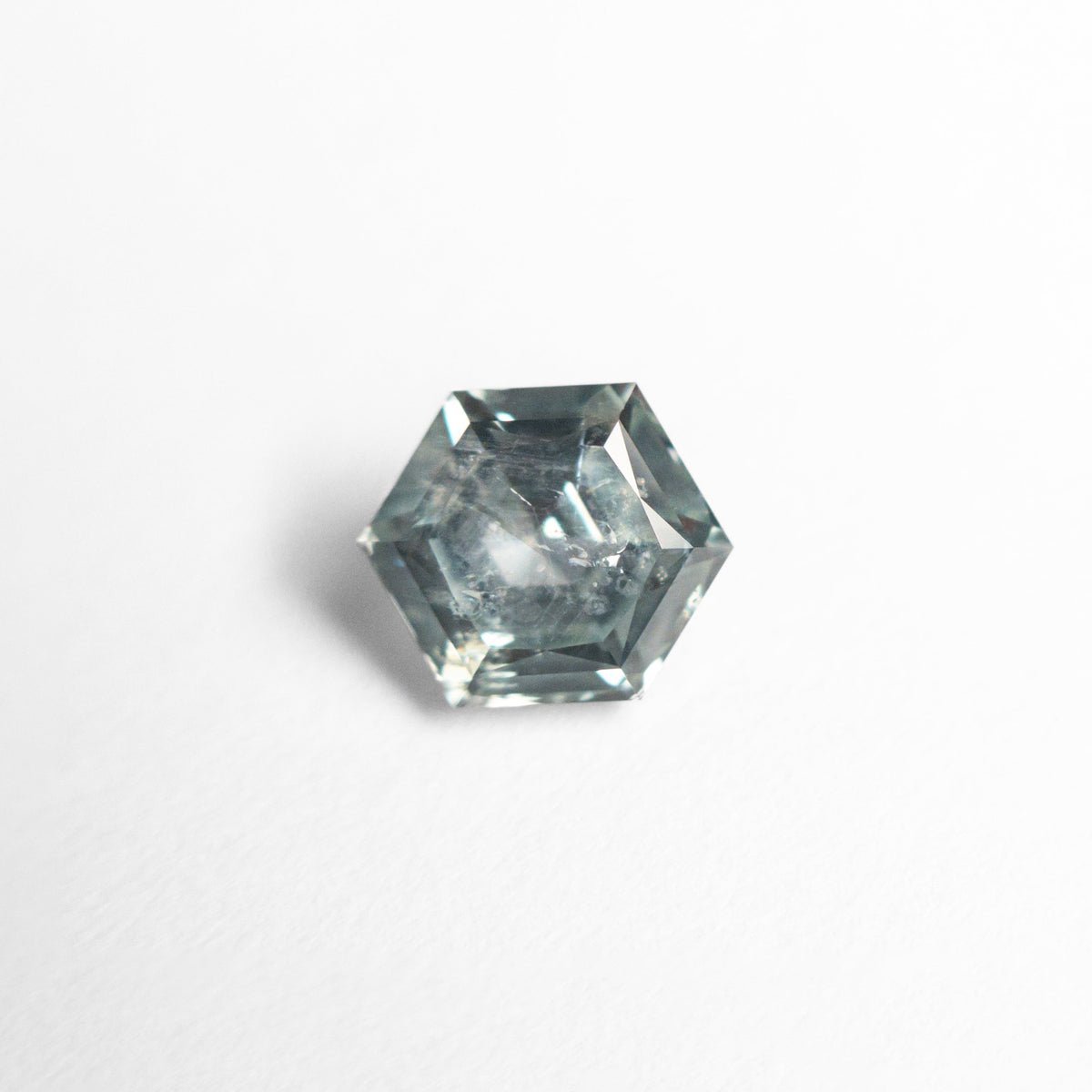 
            1.21ct 6.64x5.66x3.92mm Hexagon Brilliant Sapphire 23670-16