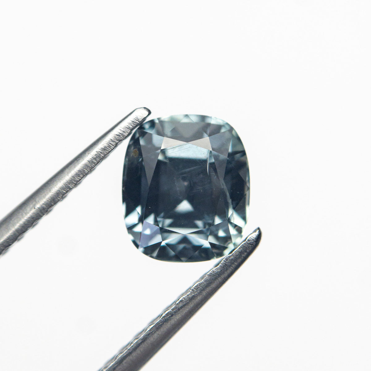 
            1.41ct 6.24x5.38x4.60mm Cushion Brilliant Sapphire 23673-02