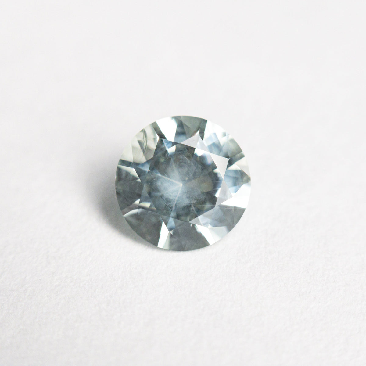 
            0.98ct 6.12x6.07x3.89mm Round Brilliant Sapphire 23686-10