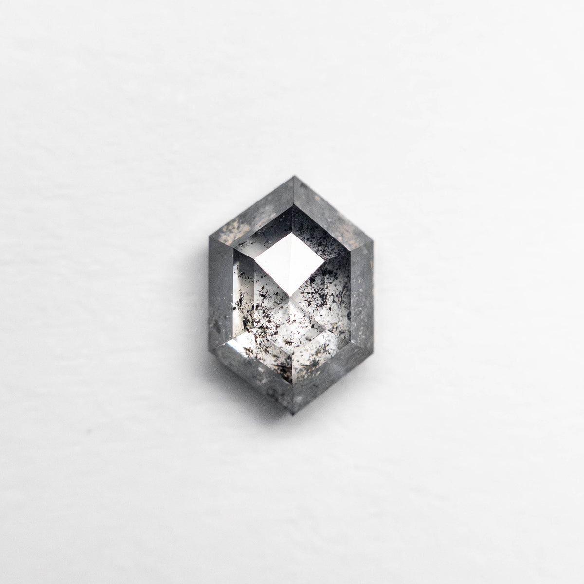 
            0.83ct 6.69x4.65x3.22mm Hexagon Step Cut 23834-36