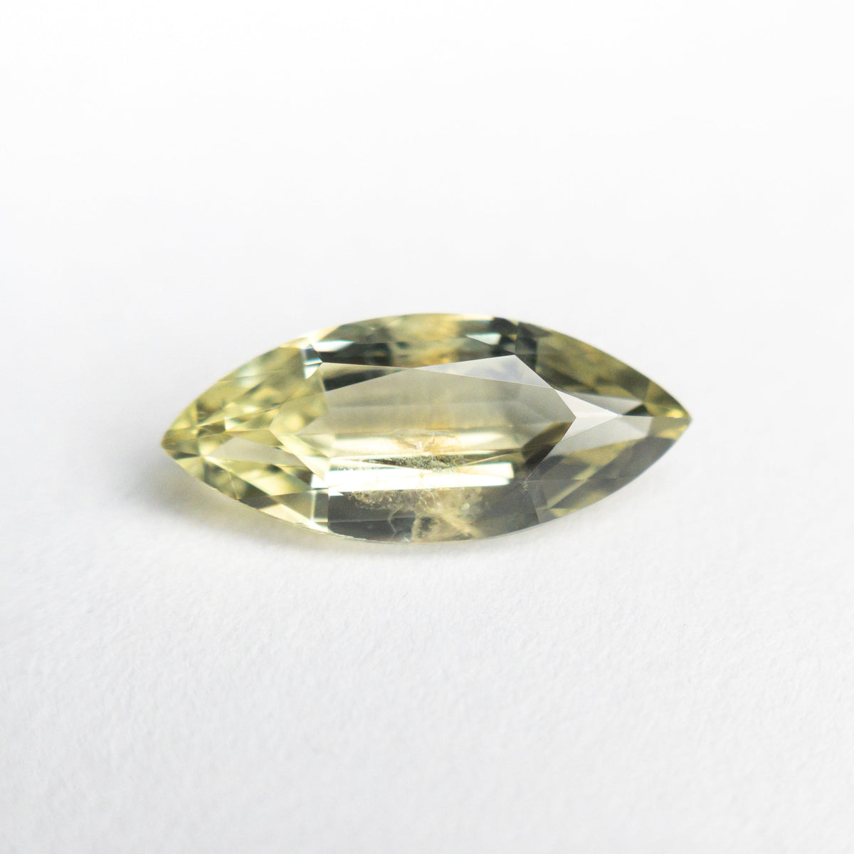 
            1.59ct 11.90x5.19x3.23mm Marquise Brilliant Sapphire 24196-01