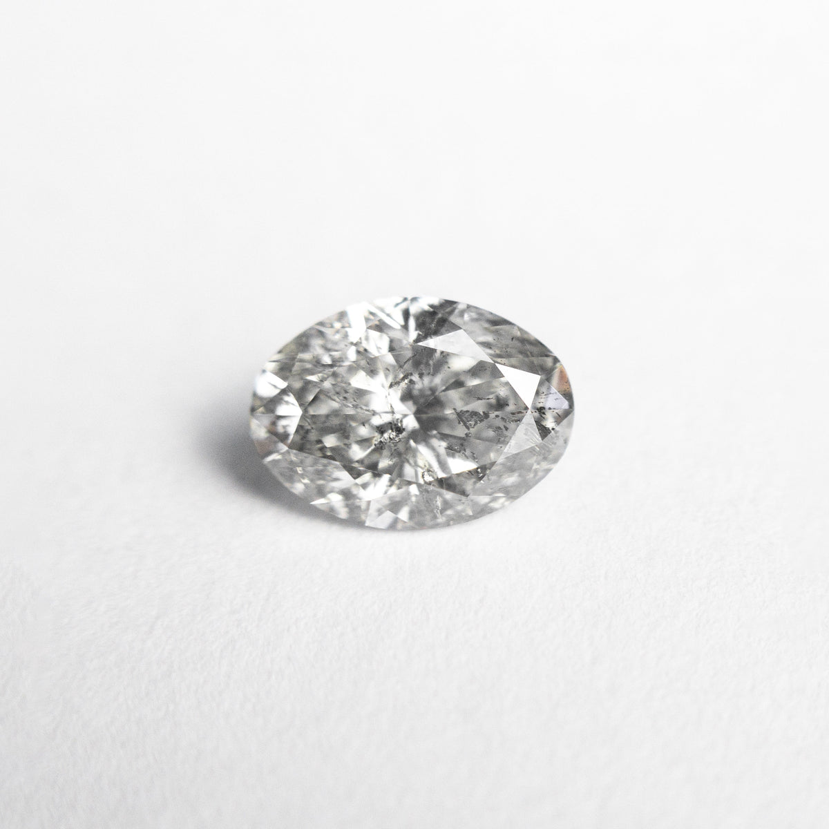 
            1.00ct 7.71x5.57x3.57mm Oval Brilliant 24501-05