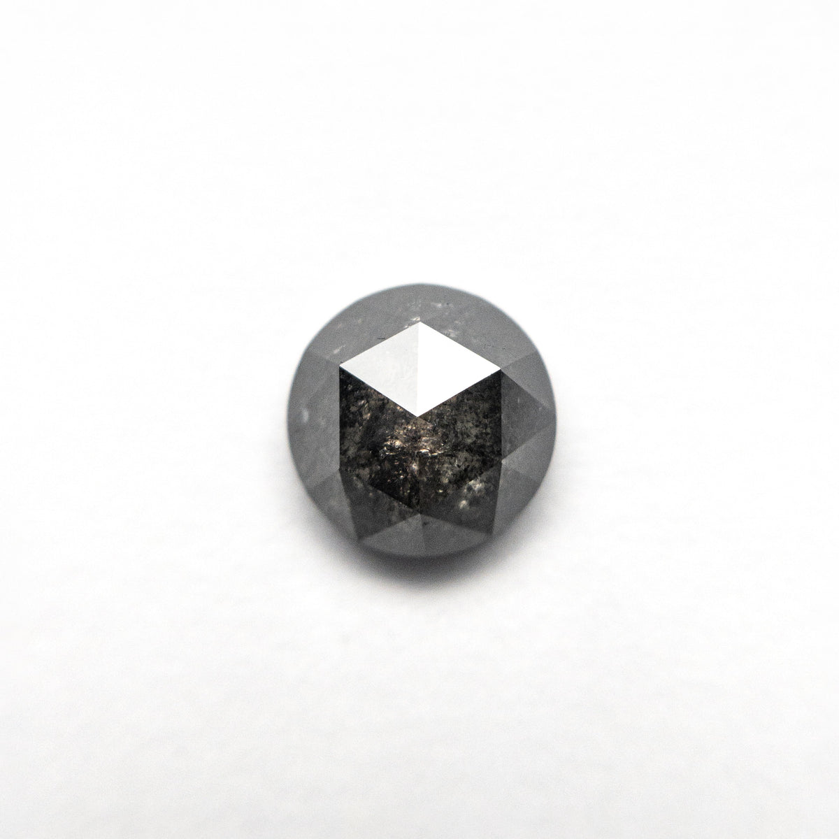 
            1.37ct 5.55x5.49x3.47mm Round Rosecut 24506-17