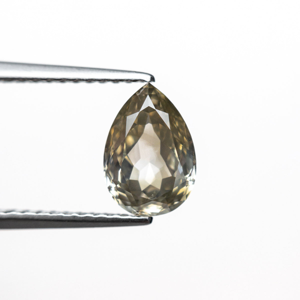 
            1.31ct 8.44x5.88x3.22mm Pear Double Cut 24511-07