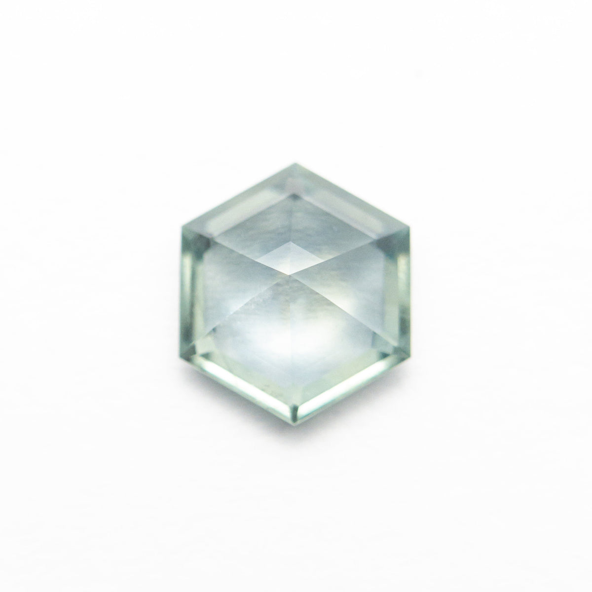 
            1.33ct 7.77x6.73x3.50mm Hexagon Step Cut Sapphire 24752-01
