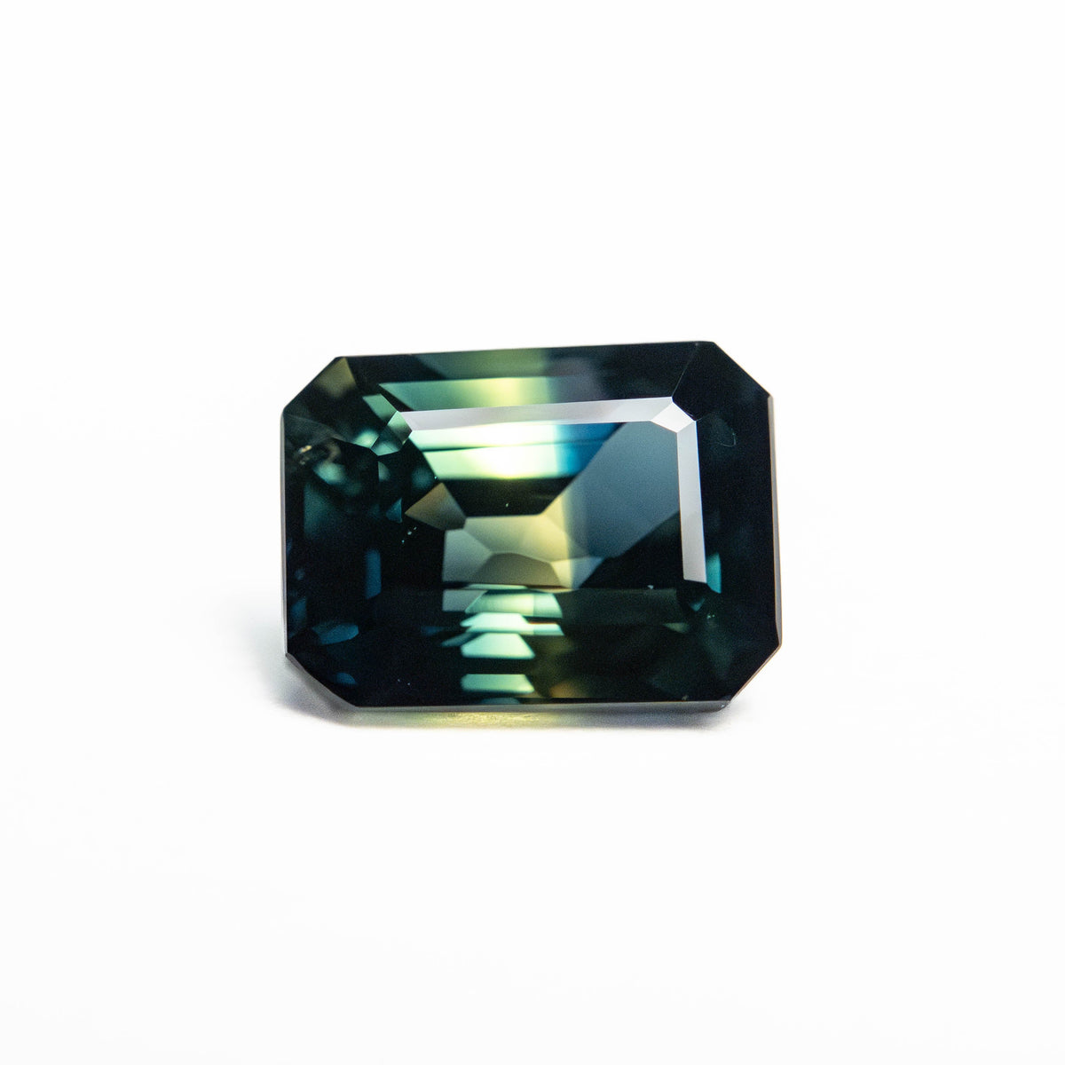 
            2.09ct 7.90x5.99x4.38mm Cut Corner Rectangle Step Cut Sapphire 25066-04