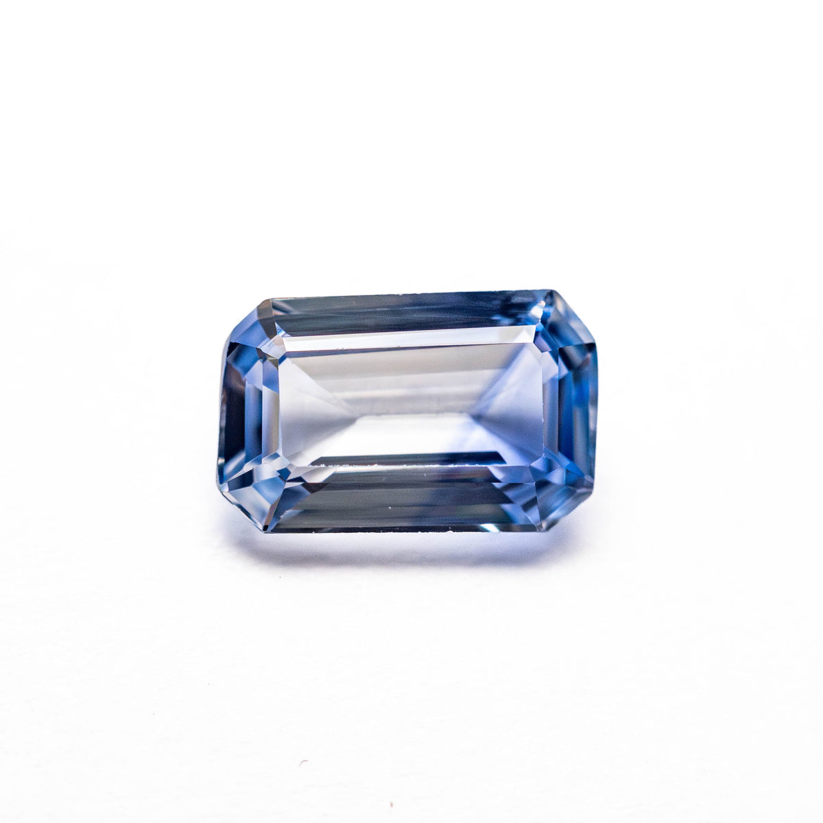 
            1.10ct 7.43x4.78x2.83mm Cut Corner Rectangle Step Cut Sapphire 25171-01