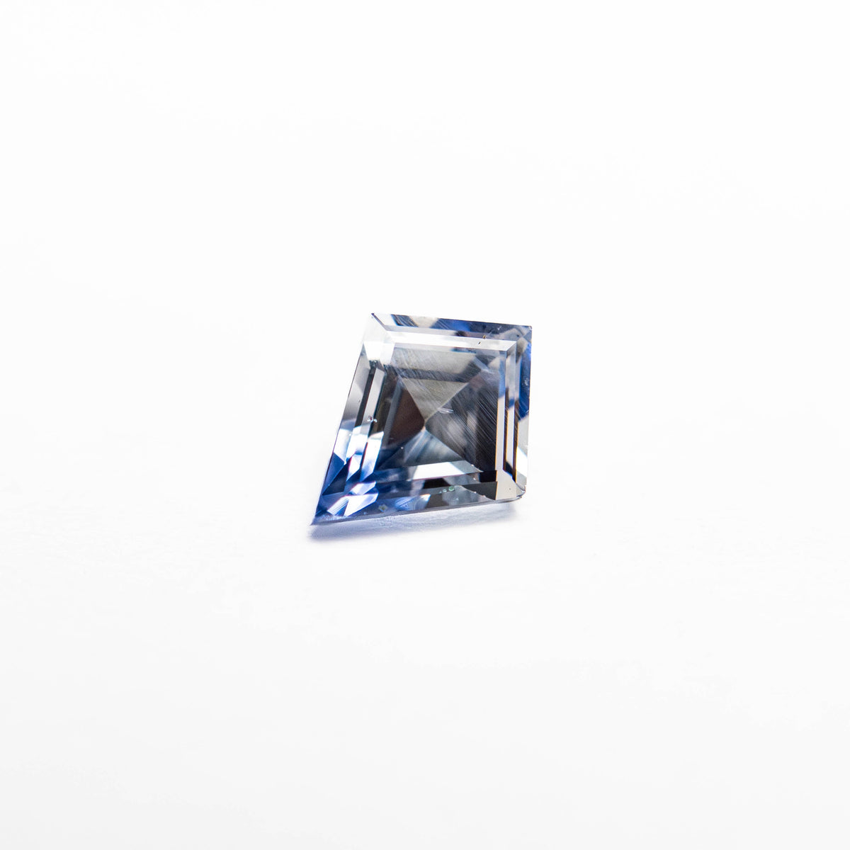 
            0.47ct 5.79x4.58x3.05mm Kite Step Cut Sapphire 25171-03