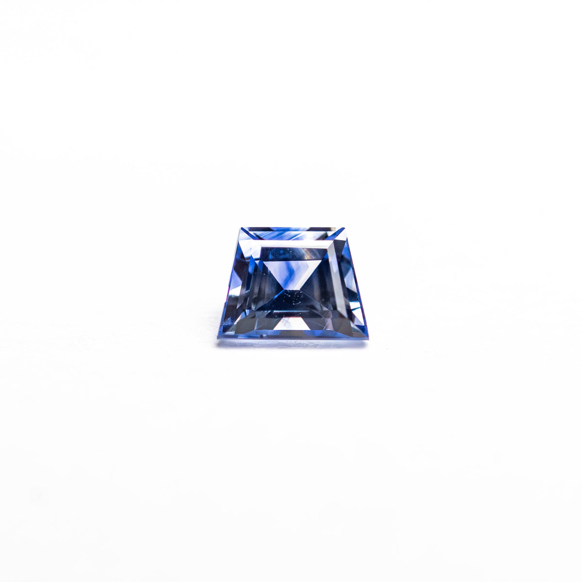 
            0.31ct 4.10x3.17x2.60mm Trapezoid Step Cut Sapphire 25171-06