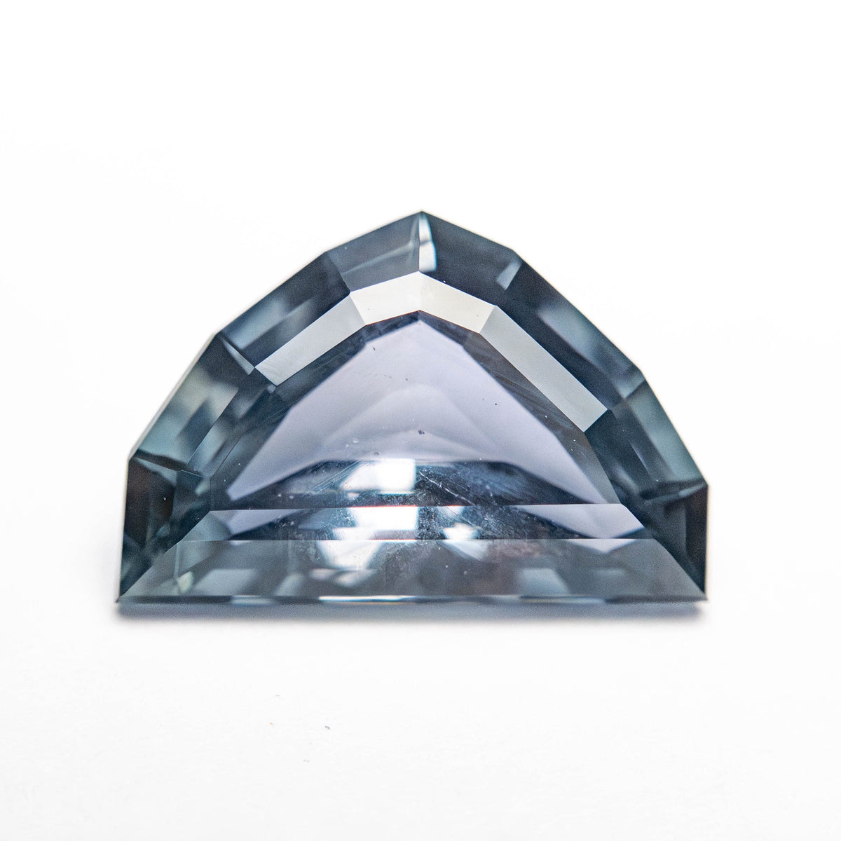 
            3.51ct 7.82x11.75x4.63mm Shield Step Cut Sapphire 25175-25