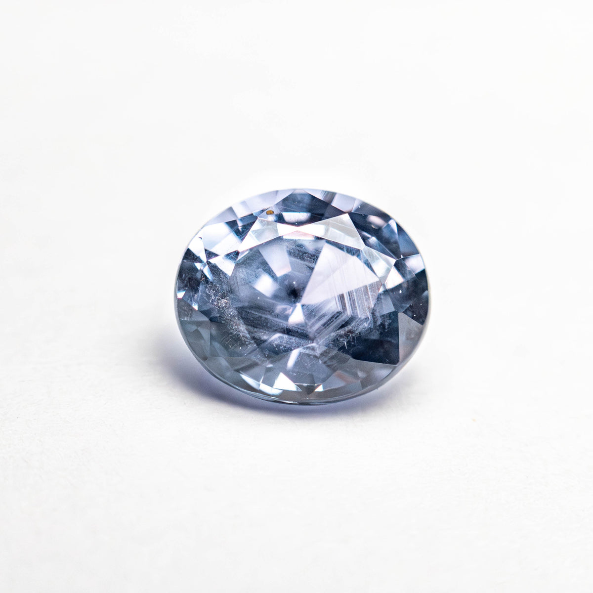 
            1.64ct 7.34x6.26x4.50mm Oval Brilliant Sapphire 25175-28