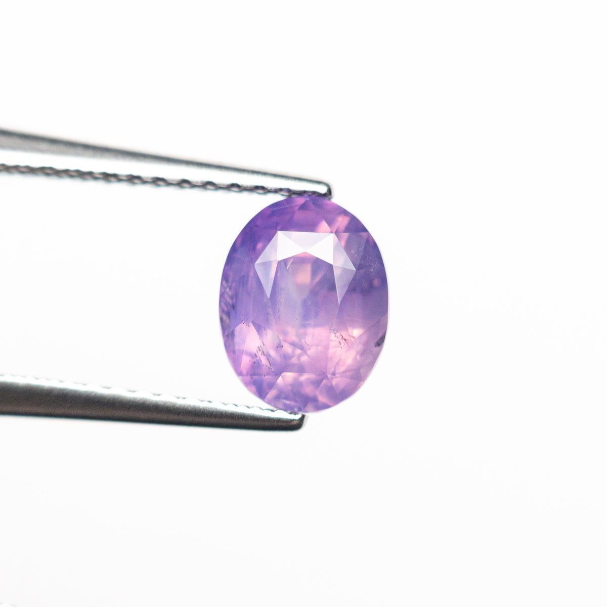 
            1.99ct 7.43x5.88x5.37mm Oval Brilliant Sapphire 25278-01