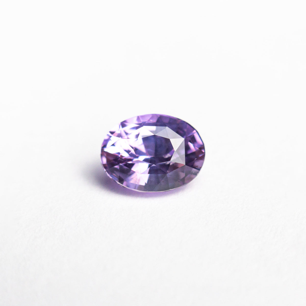 
            1.08ct 6.84x5.15x3.83mm Oval Brilliant Sapphire 25290-01