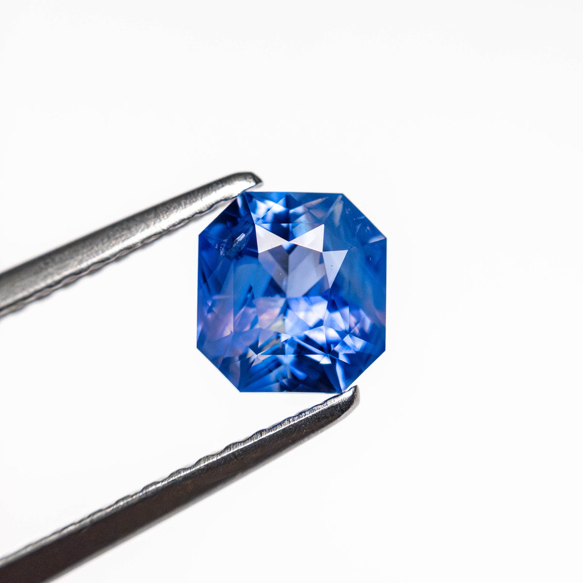 
            1.07ct 5.68x5.33x3.94mm Cut Corner Square Brilliant Sapphire 25306-01