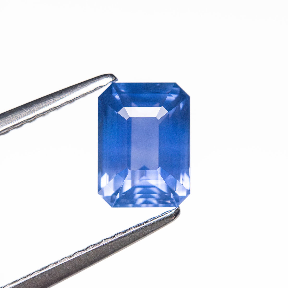 
            1.63ct 7.34x5.44x3.96mm Cut Corner Rectangle Step Cut Sapphire 25327-01