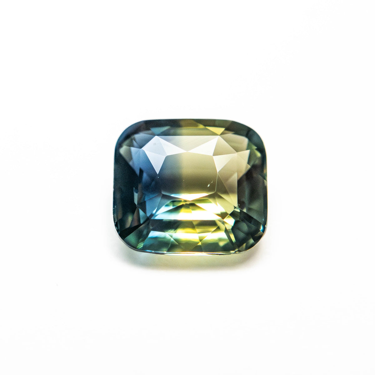 
            1.57ct 6.82x6.26x3.46mm Cushion Brilliant Sapphire 25334-01