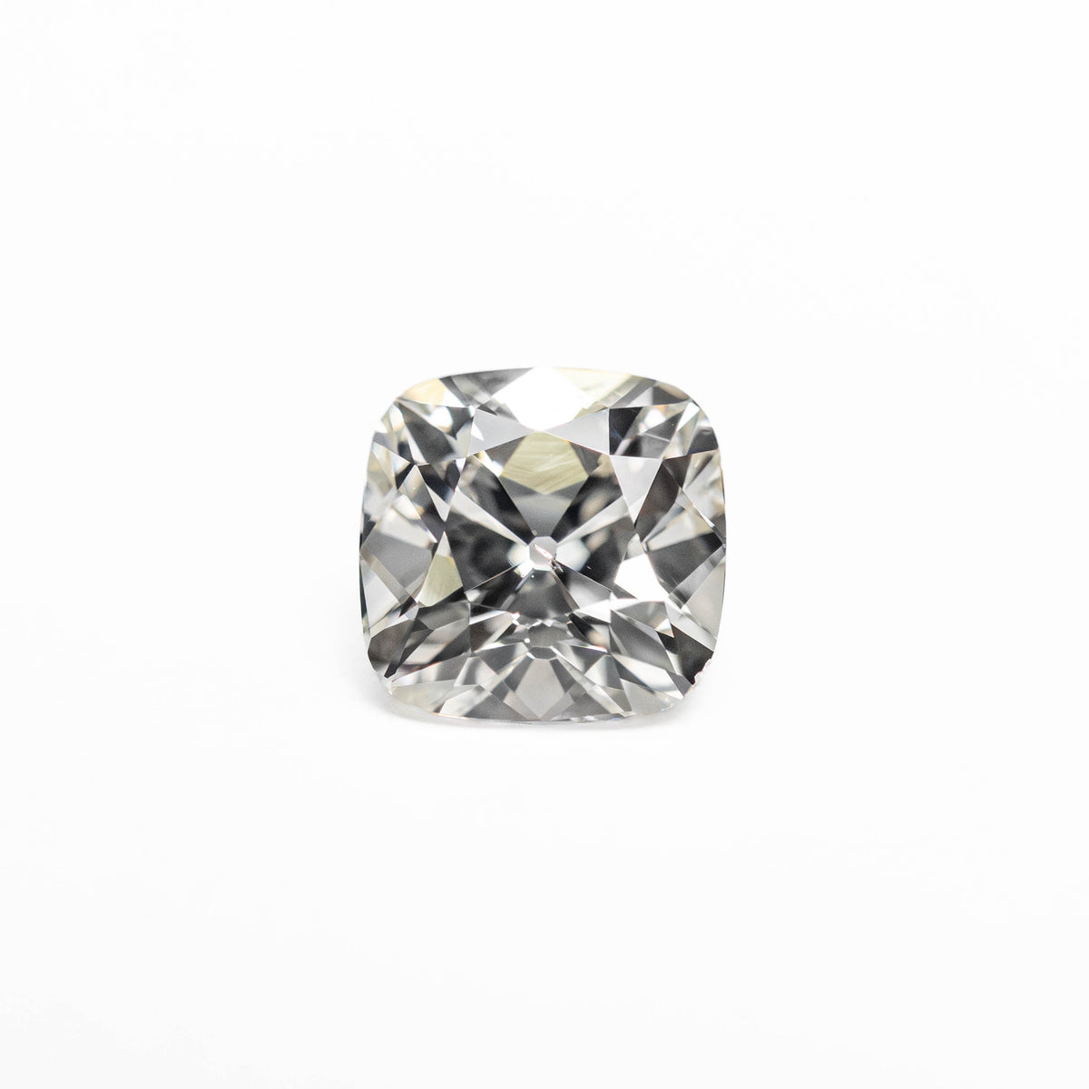 
            0.82ct 5.56x5.56x3.67mm GIA SI2 I Old Mine Cut 25357-01