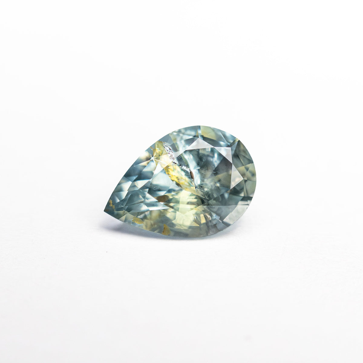 
            0.80ct 7.08x4.98x3.40mm Pear Brilliant Sapphire 25414-01