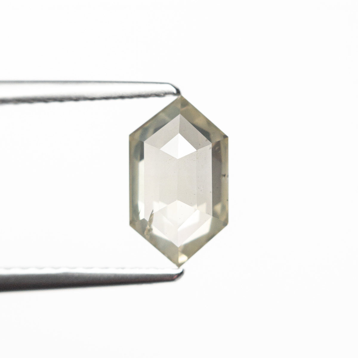 
            1.26ct 9.43x5.46x2.81mm Hexagon Step Cut 25455-08