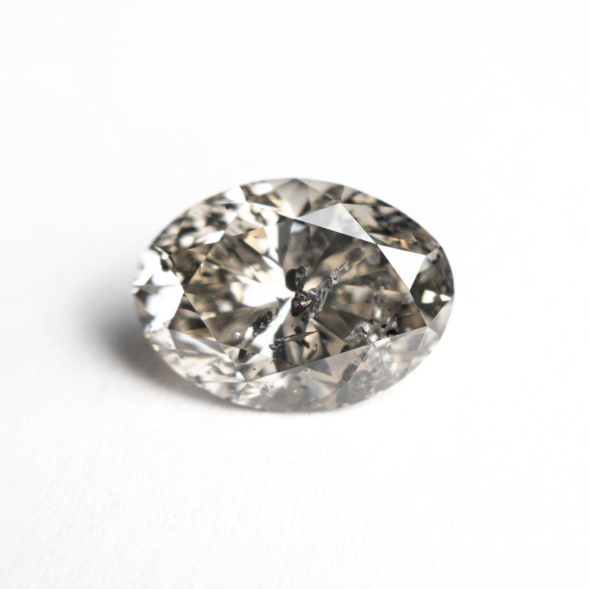 
            2.78ct 10.47x7.64x5.40mm Oval Brilliant 25477-01