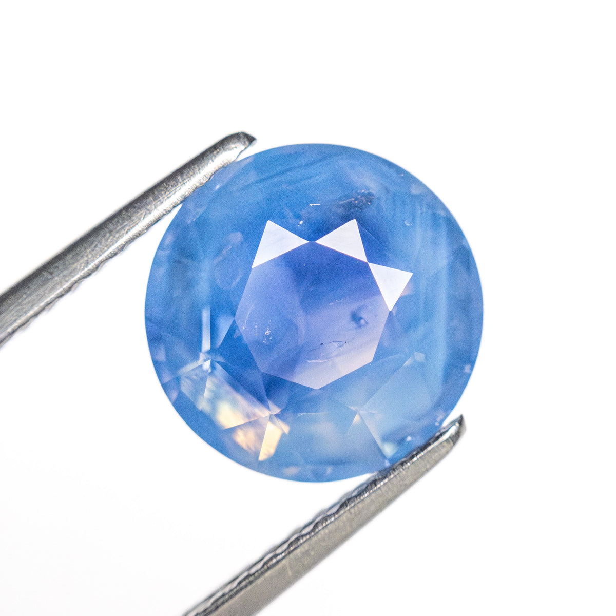 
            3.55ct 9.14x9.13x5.31mm Round Brilliant Sapphire 25547-01