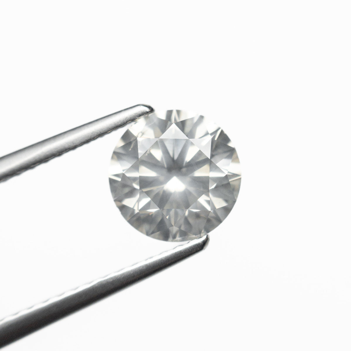 
            1.50ct 7.29x7.27x4.55mm Round Brilliant 25695-02