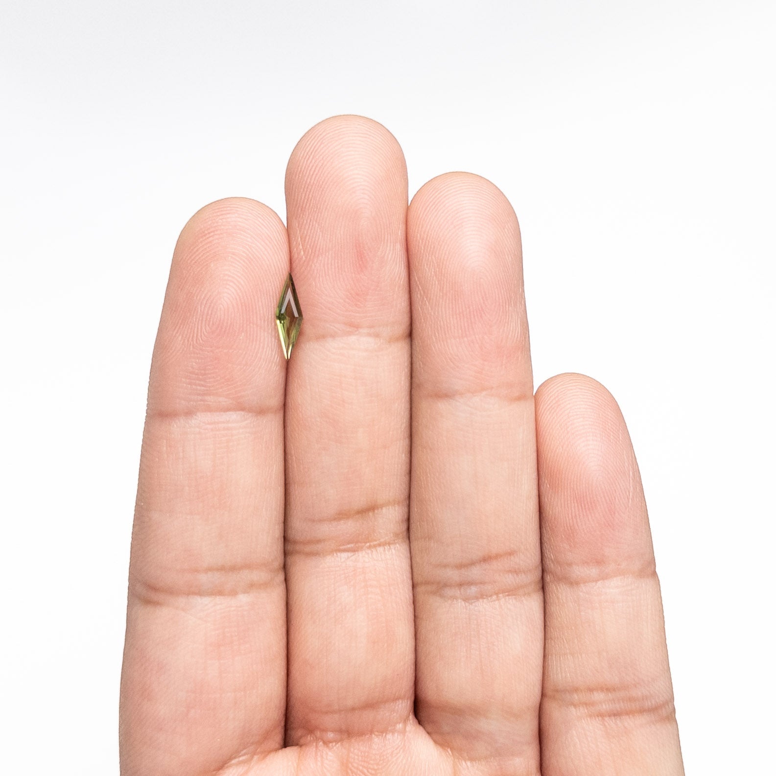 0.42ct 10.83x3.44x1.76mm Lozenge Step Cut Sapphire 25740-19