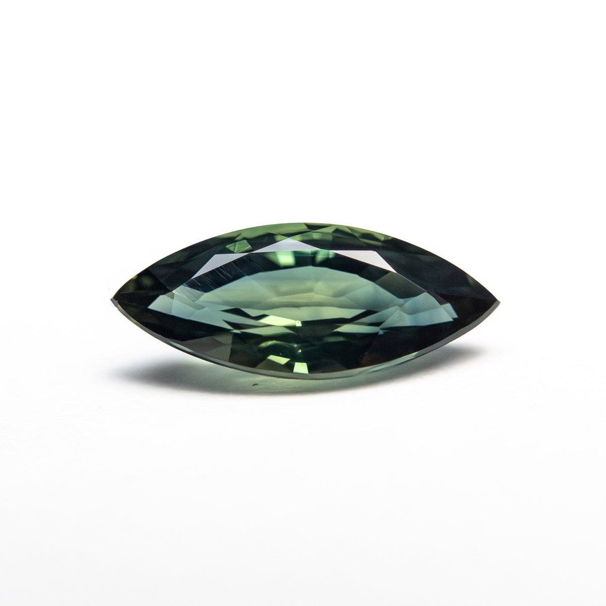 
            1.18ct 10.39x4.34x3.27mm Marquise Brilliant Sapphire 25770-01