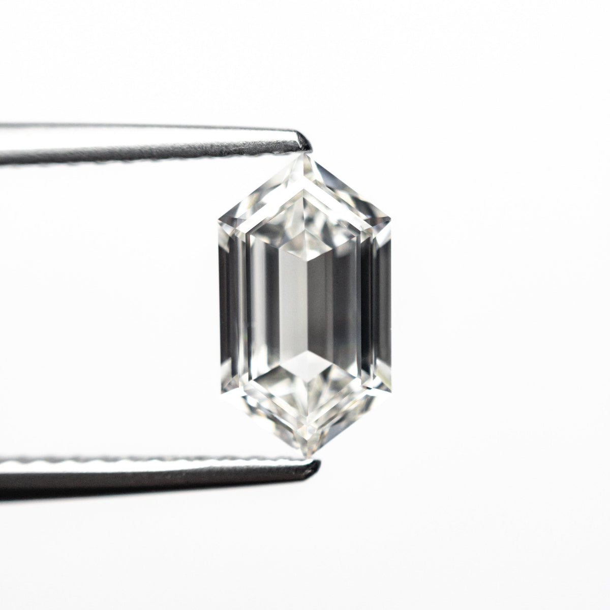 
            1.00ct 9.13x5.14x2.60mm GIA VS1 G Hexagon Step Cut 25803-04