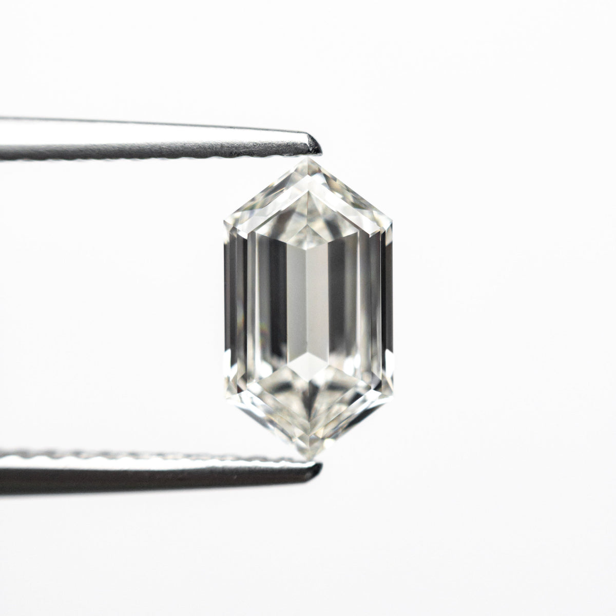 
            1.01ct 9.14x5.05x2.62mm GIA VVS2 H Hexagon Step Cut 25803-07