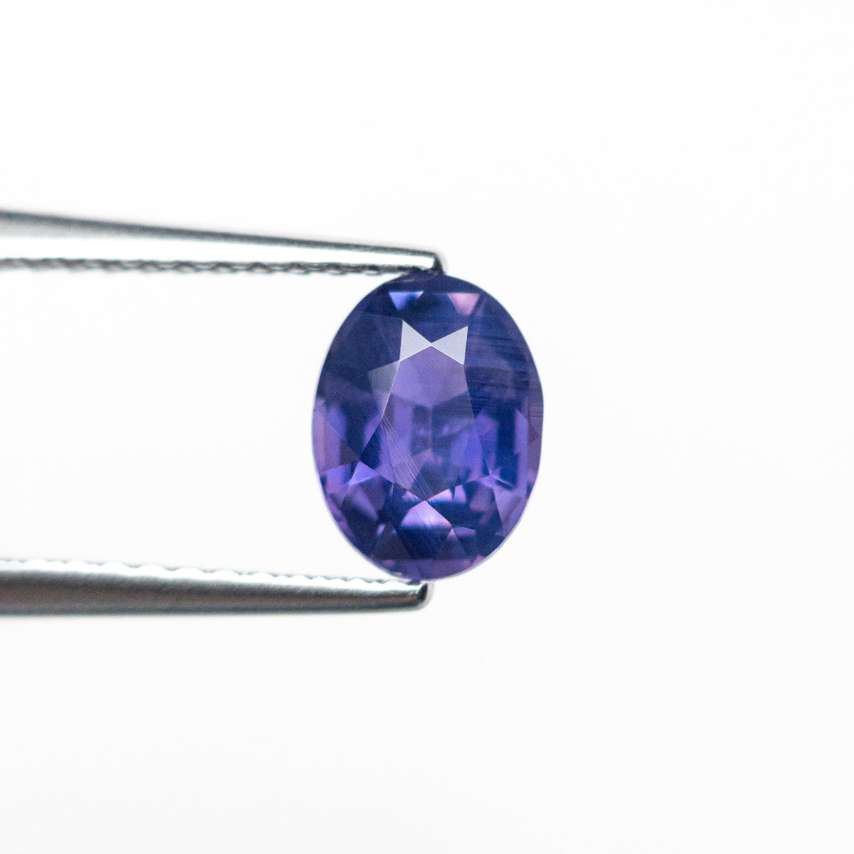 
            1.09ct 7.09x5.31x3.52mm Oval Brilliant Sapphire 25858-01